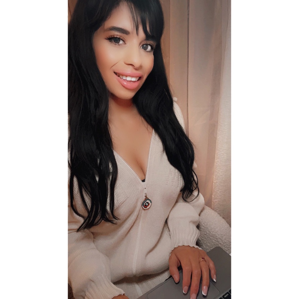 Meet your Posher, Jacqueline